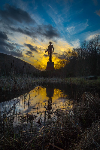 “The Guardian” Mining Memorial at Six Bells (A Flickr photo by Darryl Hughes)