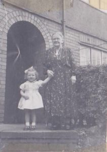 Louisa Jones née Godwin with her great granddaughter Susan Nixey
